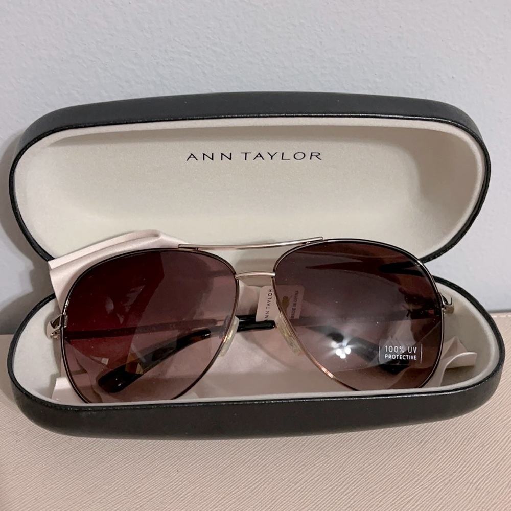 Stylin’ Sunnies 😎